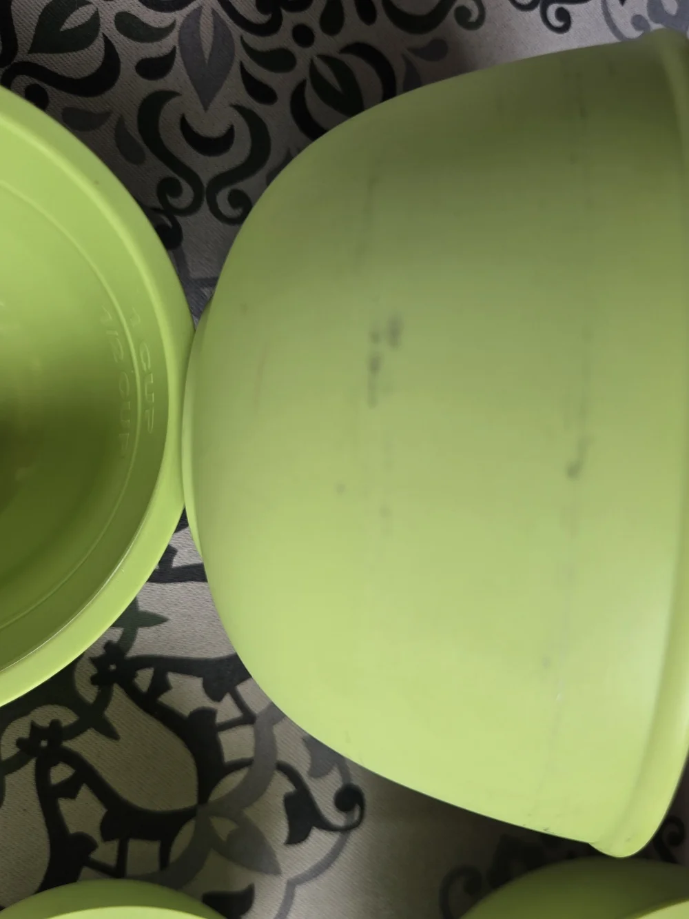 Set of 5 Melamine Nesting Lime Green Measuring Cups (10 Measures)